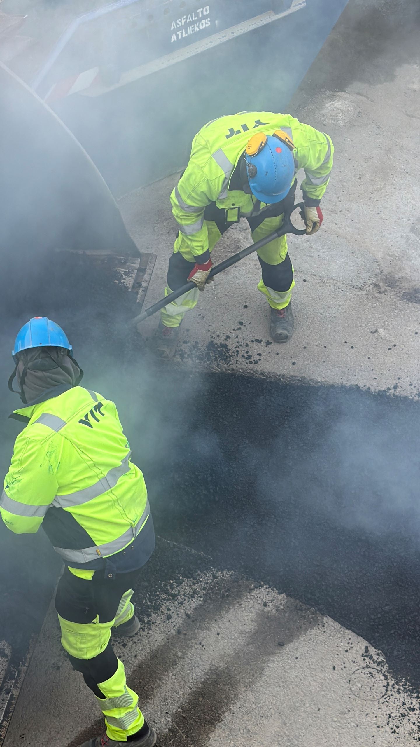 Po žiemos kelių būklė prastesnė: prasideda intensyvus darbų sezonas